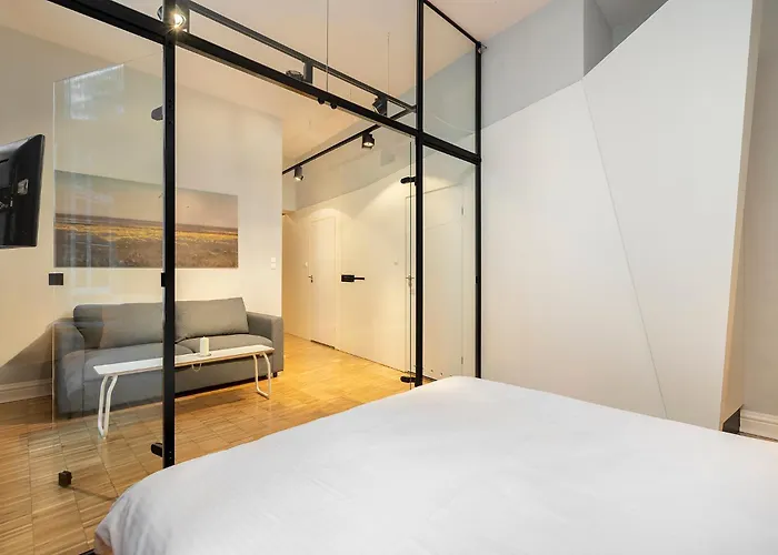 Chelmonskiego 8-01 By Farkas * ポズナン